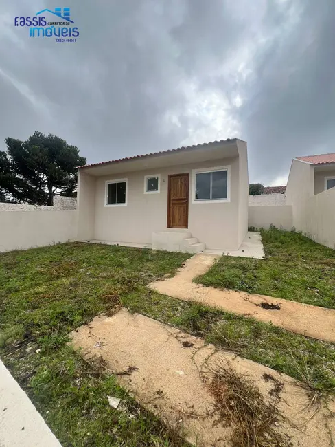 Foto 1 de Casa com 2 quartos à venda, 50m2 em Campo Pequeno, Colombo - PR