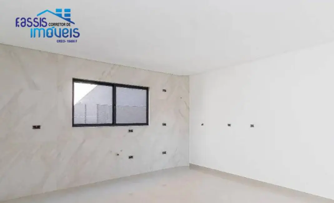 Sobrado com 3 quartos à venda, 92m2 em Santa Cândida, Curitiba - PR - imagem 9 Foto 9 de Sobrado com 3 quartos à venda, 92m2 em Santa Cândida, Curitiba - PR