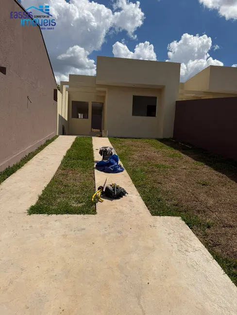 Foto 2 de Casa com 3 quartos à venda, 64m2 em Guaraituba, Colombo - PR