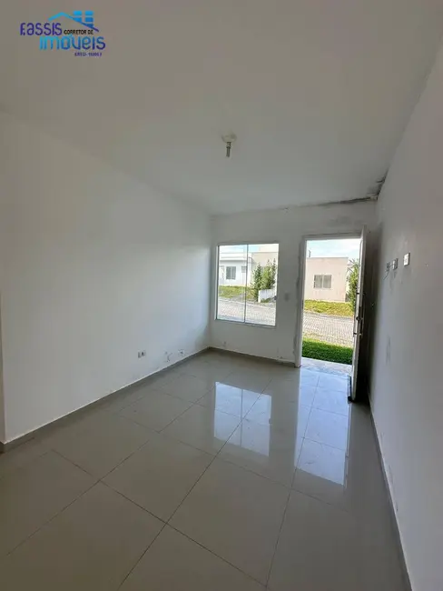 Casa com 3 quartos à venda, 56m2 em São Dimas, Colombo - PR - imagem 9 Foto 9 de Casa com 3 quartos à venda, 56m2 em São Dimas, Colombo - PR