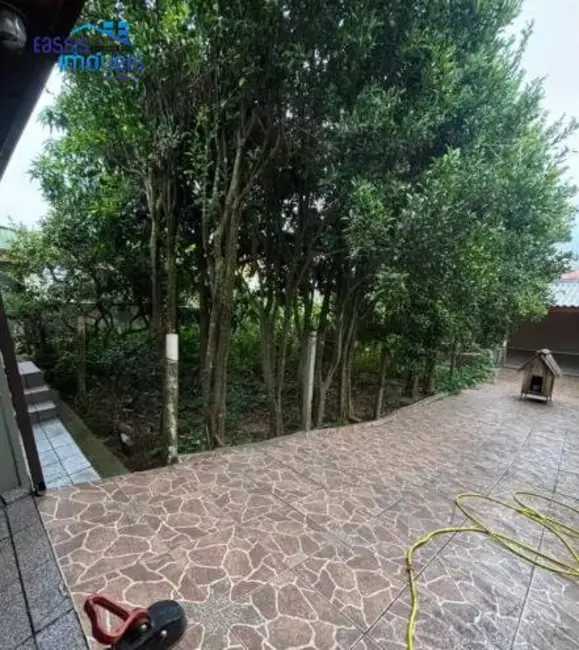 Casa com 4 quartos à venda, 182m2 em Guarani, Colombo - PR - imagem 9 Foto 9 de Casa com 4 quartos à venda, 182m2 em Guarani, Colombo - PR