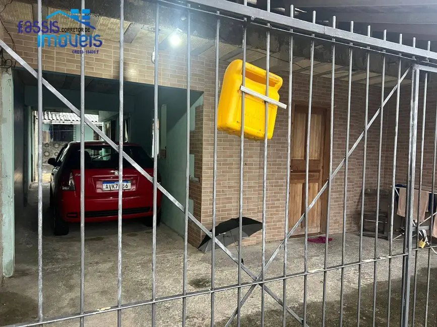 Foto 2 de Casa com 6 quartos à venda, 150m2 em Guaraituba, Colombo - PR