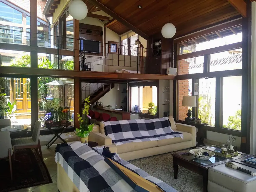 Foto 3 de Casa com 4 quartos à venda, 400m2 em Alphaville Residencial Um, Barueri - SP