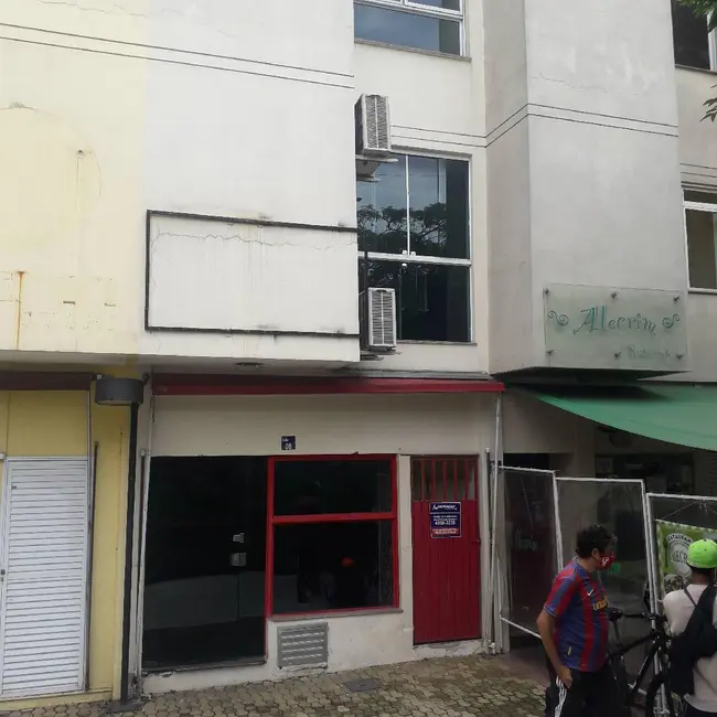 Sala Comercial à venda, 100m2 em Condomínio Centro Comercial Alphaville, Barueri - SP - imagem 4 Foto 4 de Sala Comercial à venda, 100m2 em Condomínio Centro Comercial Alphaville, Barueri - SP