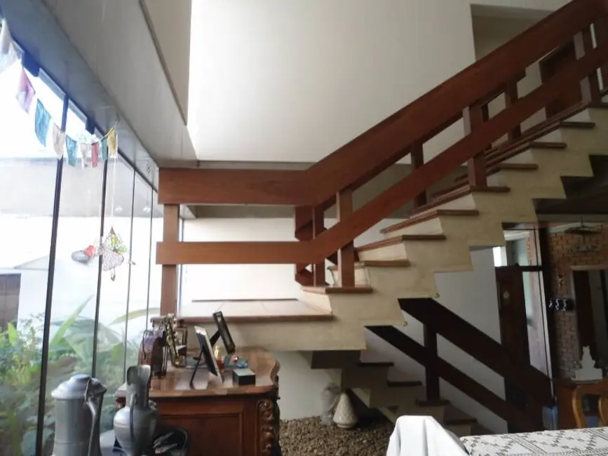 Casa com 3 quartos à venda, 400m2 em Alphaville, Santana De Parnaiba - SP - imagem 3 Foto 3 de Casa com 3 quartos à venda, 400m2 em Alphaville, Santana De Parnaiba - SP