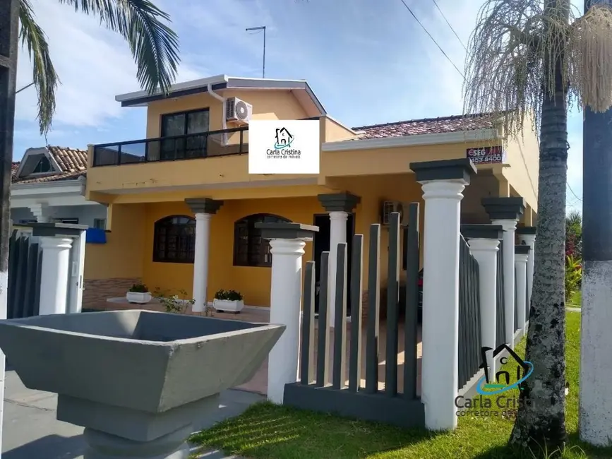 Foto 2 de Casa com 3 quartos à venda, 120m2 em Matinhos - PR