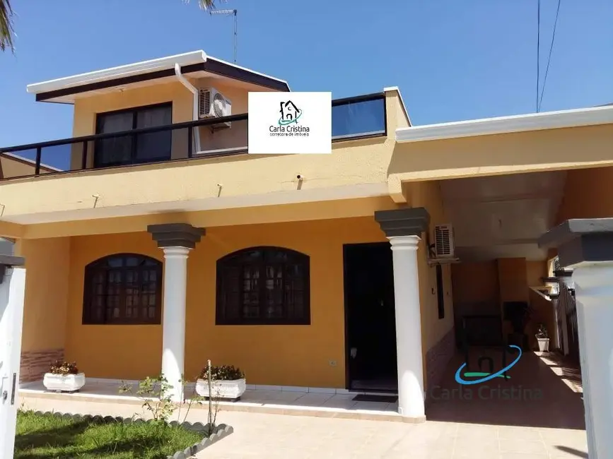 Foto 1 de Casa com 3 quartos à venda, 120m2 em Matinhos - PR