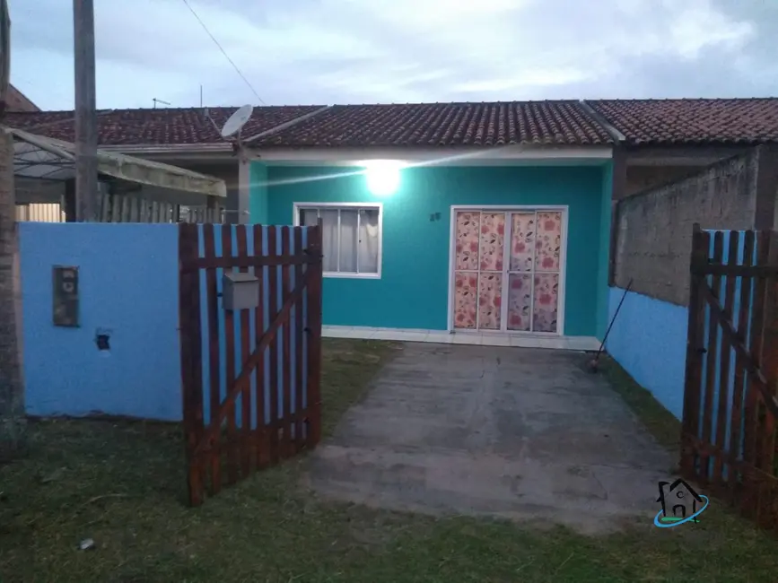 Foto 2 de Casa com 2 quartos à venda, 50m2 em Pontal Do Parana - PR