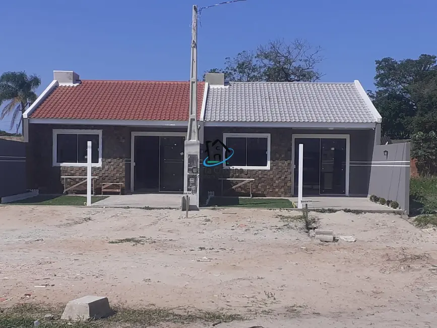 Foto 2 de Casa com 2 quartos à venda, 54m2 em Pontal Do Parana - PR