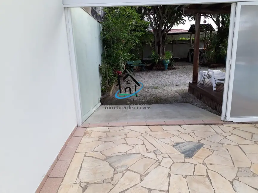 Foto 5 de Casa com 4 quartos à venda, 450m2 em Pontal Do Parana - PR