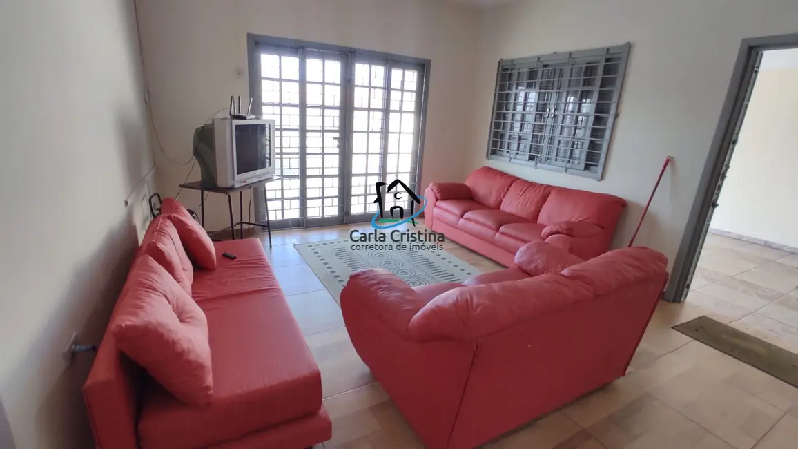 Casa com 3 quartos à venda, 331m2 em Matinhos - PR - imagem 6 Foto 6 de Casa com 3 quartos à venda, 331m2 em Matinhos - PR