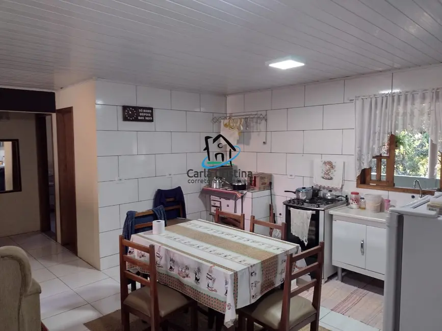 Chácara com 2 quartos à venda, 130m2 em Campo Magro - PR - imagem 5 Foto 5 de Chácara com 2 quartos à venda, 130m2 em Campo Magro - PR