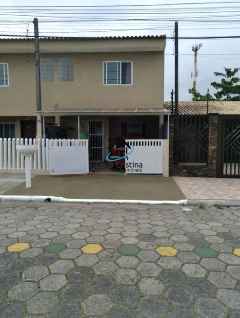 Foto 1 de Casa com 2 quartos à venda, 100m2 em Matinhos - PR