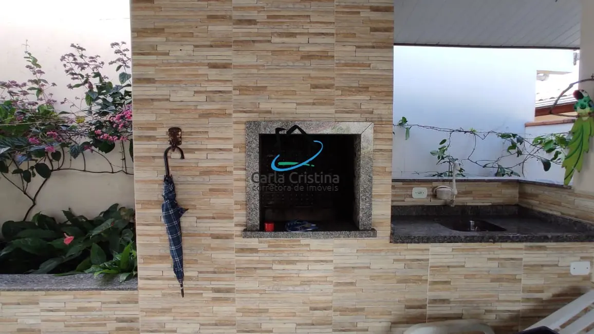 Foto 8 de Casa com 2 quartos à venda, 105m2 em Pontal Do Parana - PR