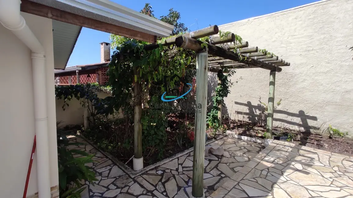 Foto 9 de Casa com 2 quartos à venda, 105m2 em Pontal Do Parana - PR