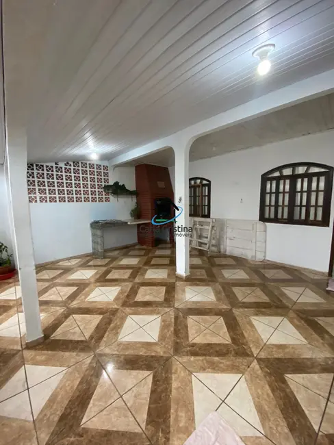 Foto 2 de Casa com 2 quartos à venda, 77m2 em Matinhos - PR
