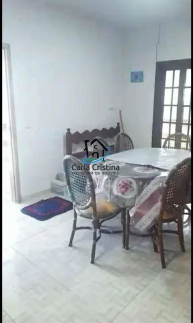 Casa com 3 quartos à venda, 121m2 em Paranagua - PR - imagem 6 Foto 6 de Casa com 3 quartos à venda, 121m2 em Paranagua - PR