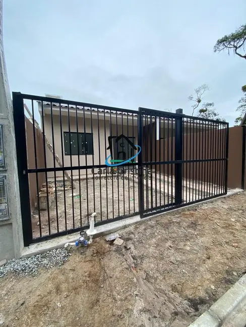 Foto 2 de Casa com 2 quartos à venda, 58m2 em Matinhos - PR