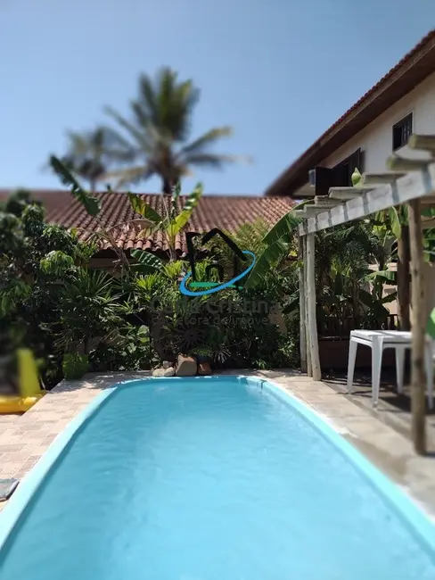 Foto 9 de Casa com 5 quartos à venda, 260m2 em Shangri-la, Pontal Do Parana - PR