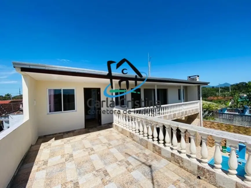 Casa com 5 quartos à venda, 280m2 em Matinhos - PR - imagem 7 Foto 7 de Casa com 5 quartos à venda, 280m2 em Matinhos - PR