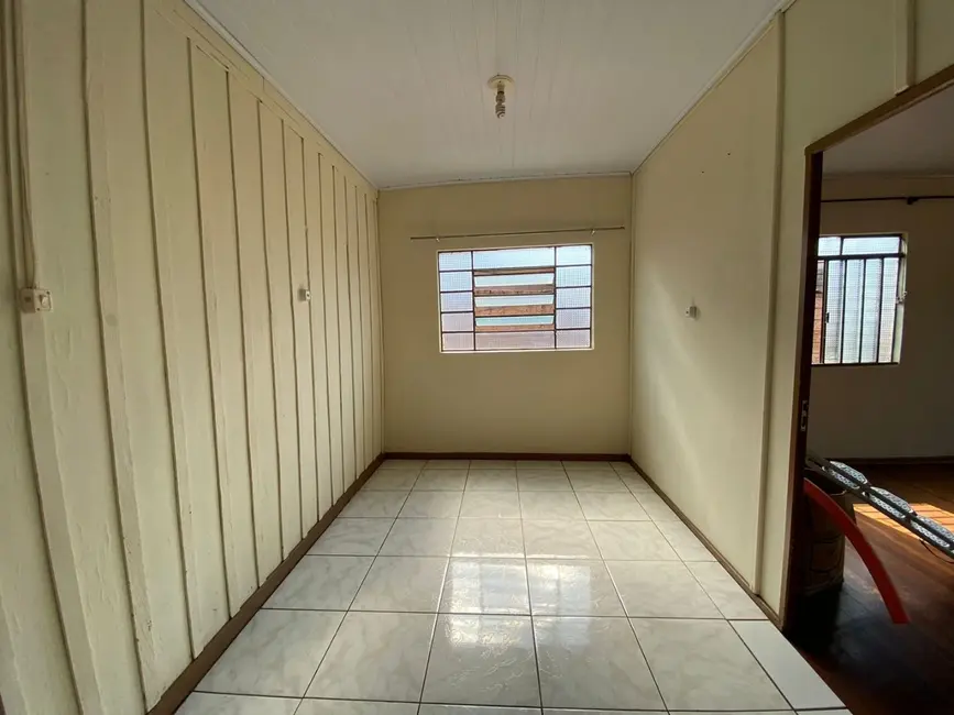 Casa com 3 quartos à venda, 300m2 em Helena, Londrina - PR - imagem 8 Foto 8 de Casa com 3 quartos à venda, 300m2 em Helena, Londrina - PR