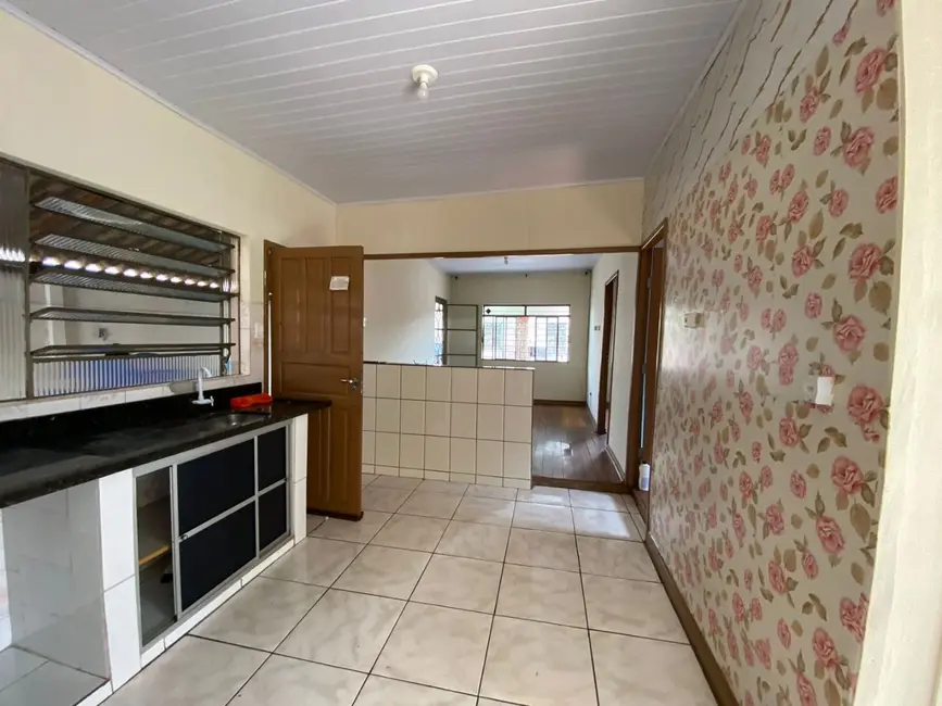 Casa com 3 quartos à venda, 300m2 em Helena, Londrina - PR - imagem 4 Foto 4 de Casa com 3 quartos à venda, 300m2 em Helena, Londrina - PR