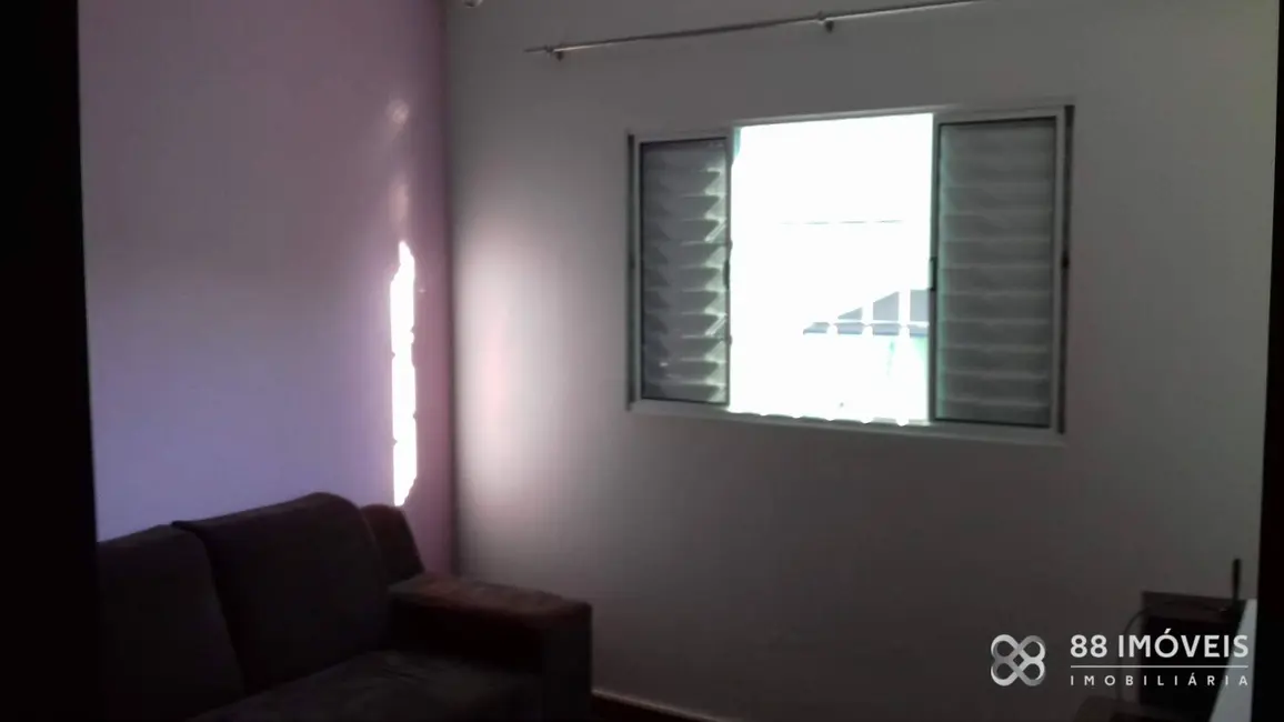 Casa com 4 quartos à venda, 448m2 em Londrina - PR - imagem 4 Foto 4 de Casa com 4 quartos à venda, 448m2 em Londrina - PR