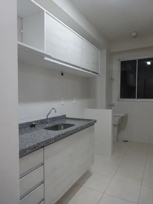 Apartamento com 3 quartos à venda, 92m2 em Vivendas do Arvoredo, Londrina - PR - imagem 5 Foto 5 de Apartamento com 3 quartos à venda, 92m2 em Vivendas do Arvoredo, Londrina - PR