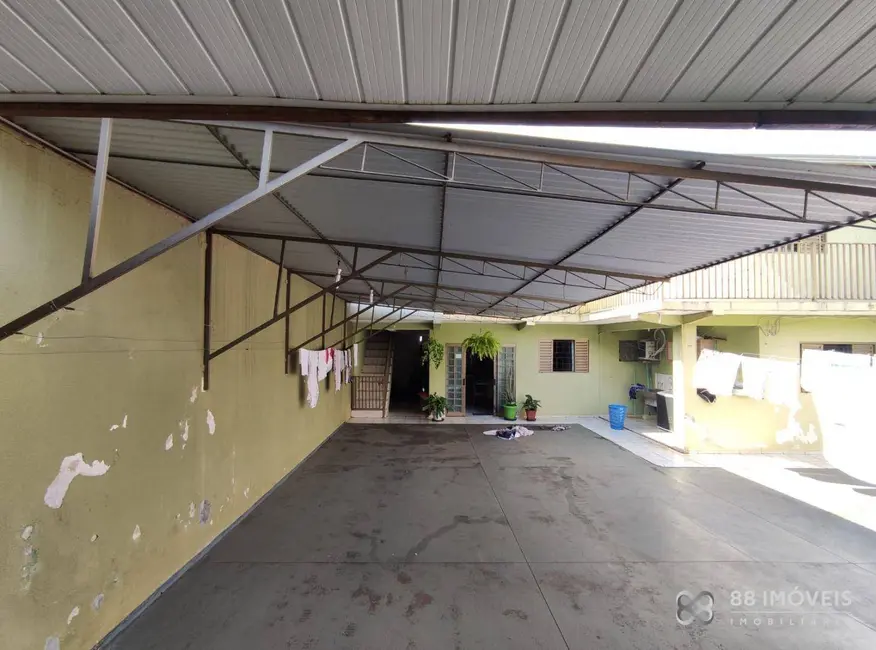 Casa com 3 quartos à venda, 456m2 em Vila Santa Terezinha, Londrina - PR - imagem 7 Foto 7 de Casa com 3 quartos à venda, 456m2 em Vila Santa Terezinha, Londrina - PR
