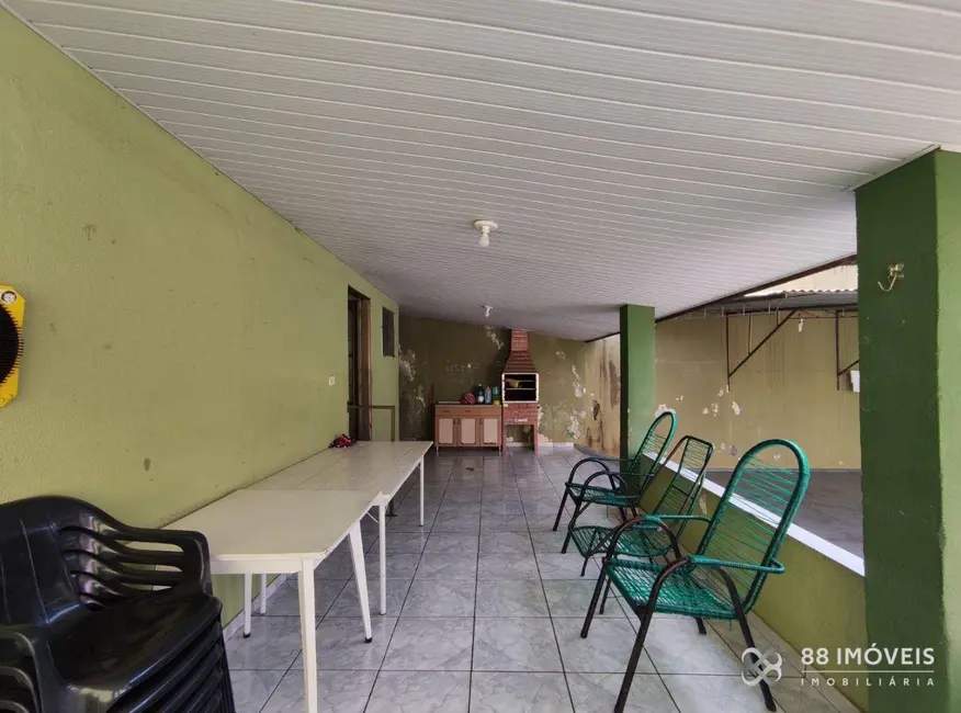 Casa com 3 quartos à venda, 456m2 em Vila Santa Terezinha, Londrina - PR - imagem 6 Foto 6 de Casa com 3 quartos à venda, 456m2 em Vila Santa Terezinha, Londrina - PR