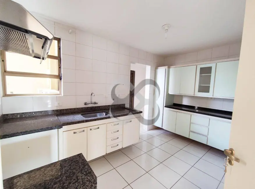 Apartamento com 3 quartos à venda, 199m2 em Judith, Londrina - PR - imagem 5 Foto 5 de Apartamento com 3 quartos à venda, 199m2 em Judith, Londrina - PR