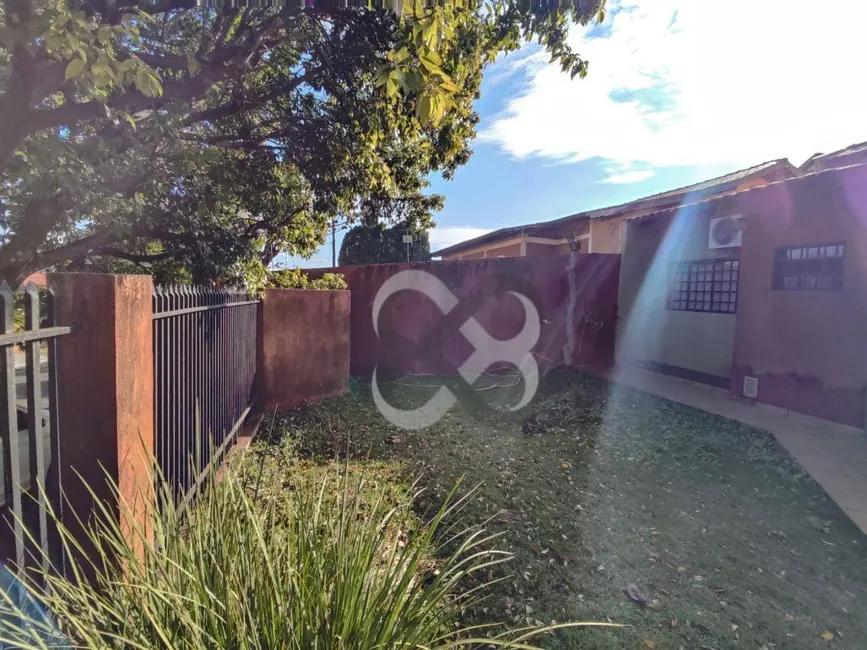 Foto 4 de Casa com 3 quartos à venda, 300m2 em Rolandia - PR