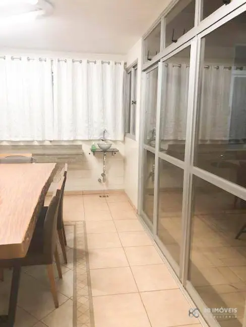 Foto 9 de Apartamento com 4 quartos à venda, 384m2 em Centro, Londrina - PR