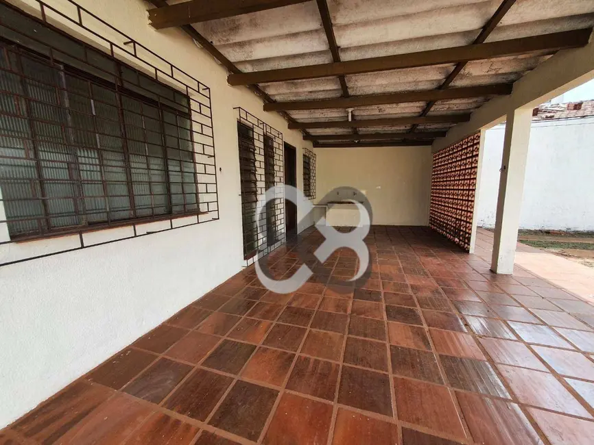 Foto 2 de Casa com 2 quartos à venda, 300m2 em Pinheiros, Londrina - PR