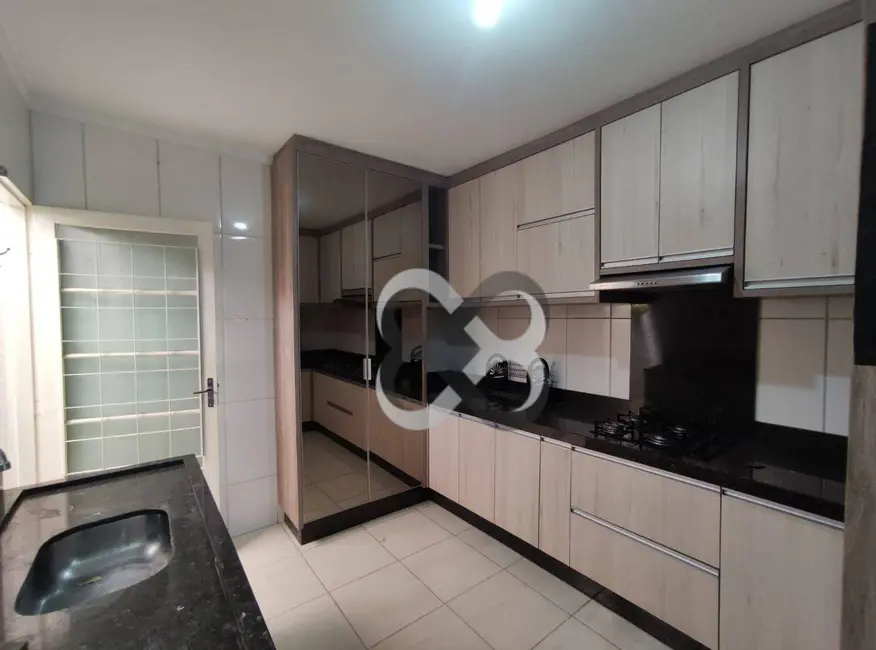 Casa com 3 quartos à venda, 229m2 em Nova Olinda, Londrina - PR - imagem 9 Foto 9 de Casa com 3 quartos à venda, 229m2 em Nova Olinda, Londrina - PR