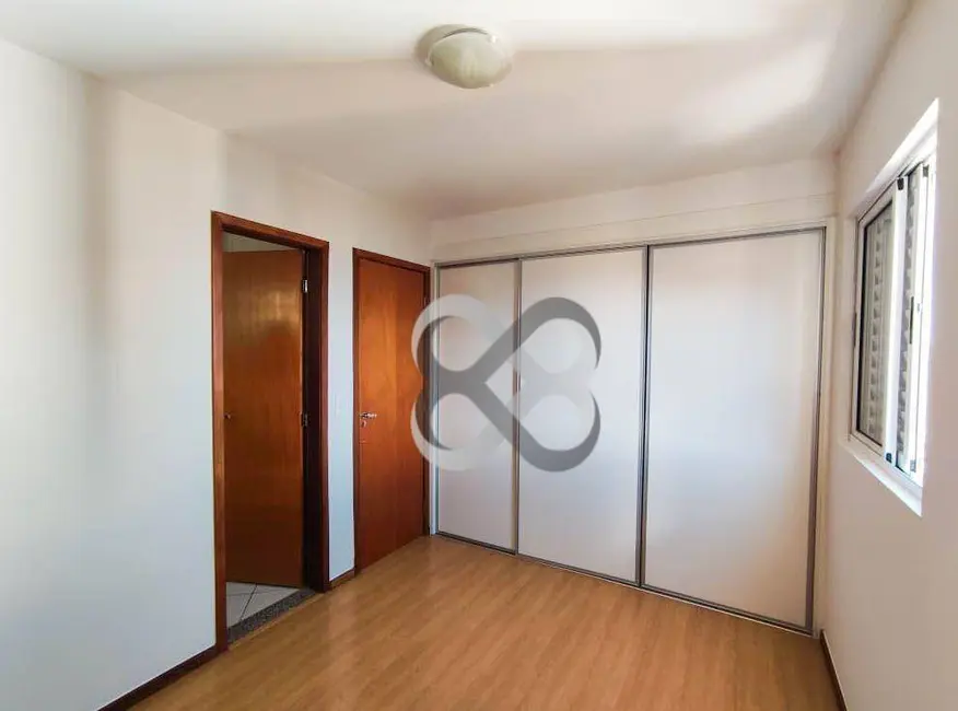 Foto 6 de Apartamento com 3 quartos para alugar, 126m2 em Centro, Londrina - PR
