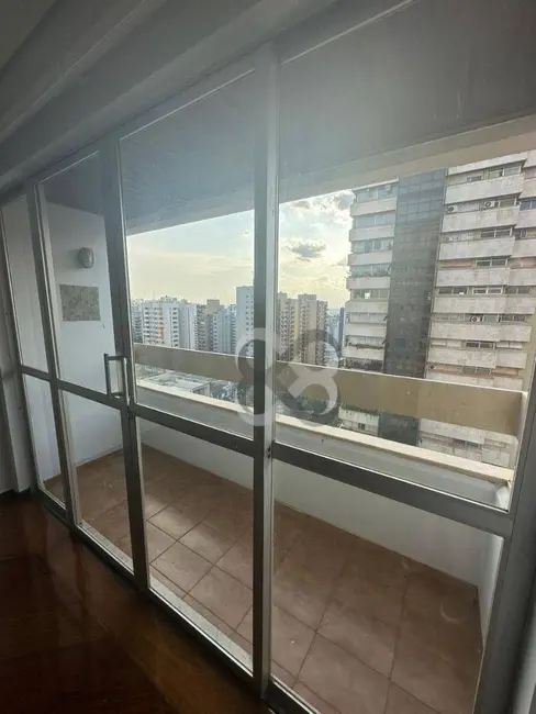Apartamento com 3 quartos à venda, 139m2 em Centro, Londrina - PR - imagem 5 Foto 5 de Apartamento com 3 quartos à venda, 139m2 em Centro, Londrina - PR