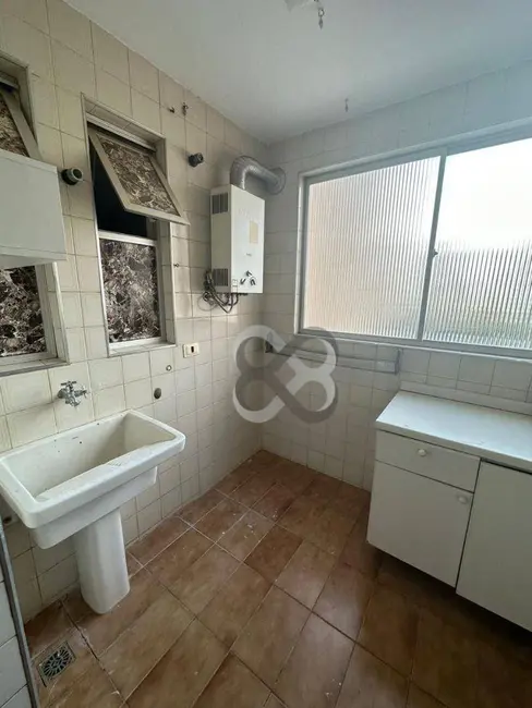 Apartamento com 3 quartos à venda, 139m2 em Centro, Londrina - PR - imagem 7 Foto 7 de Apartamento com 3 quartos à venda, 139m2 em Centro, Londrina - PR