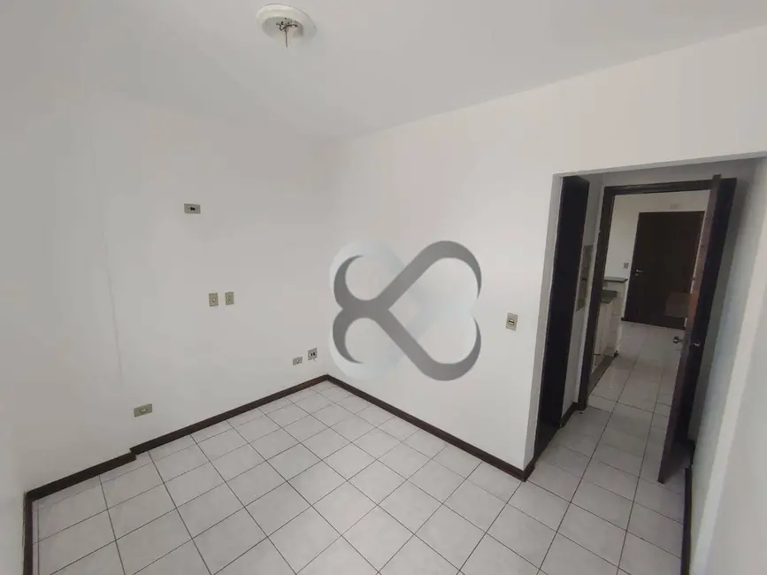 Apartamento com 1 quarto à venda, 30m2 em Centro, Londrina - PR - imagem 9 Foto 9 de Apartamento com 1 quarto à venda, 30m2 em Centro, Londrina - PR