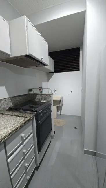 Loft / Flat com 1 quarto para alugar, 98m2 em Centro, Londrina - PR - imagem 5 Foto 5 de Loft / Flat com 1 quarto para alugar, 98m2 em Centro, Londrina - PR