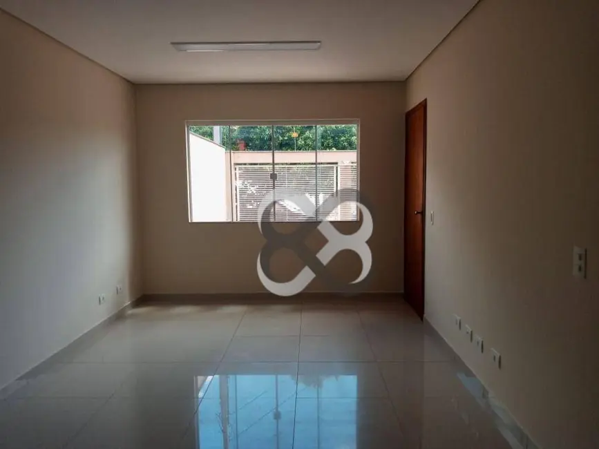 Foto 4 de Sobrado com 3 quartos para alugar, 200m2 em Bandeirantes, Londrina - PR