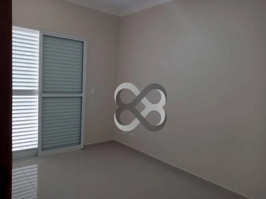 Foto 8 de Sobrado com 3 quartos para alugar, 200m2 em Bandeirantes, Londrina - PR