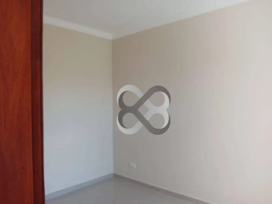 Foto 7 de Sobrado com 3 quartos para alugar, 200m2 em Bandeirantes, Londrina - PR