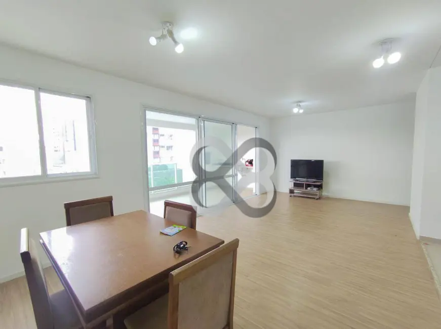 Foto 6 de Apartamento com 3 quartos para alugar, 234m2 em Andrade, Londrina - PR