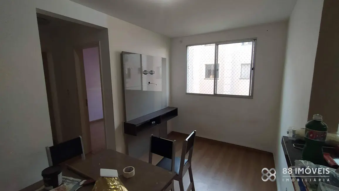Apartamento com 2 quartos à venda, 60m2 em Londrina - PR - imagem 3 Foto 3 de Apartamento com 2 quartos à venda, 60m2 em Londrina - PR