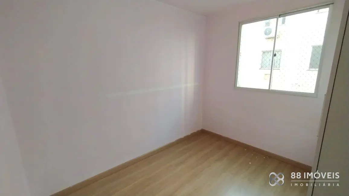 Apartamento com 2 quartos à venda, 60m2 em Londrina - PR - imagem 7 Foto 7 de Apartamento com 2 quartos à venda, 60m2 em Londrina - PR