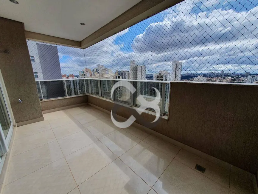 Apartamento com 3 quartos à venda e para alugar, 199m2 em Londrina - PR - imagem 6 Foto 6 de Apartamento com 3 quartos à venda e para alugar, 199m2 em Londrina - PR