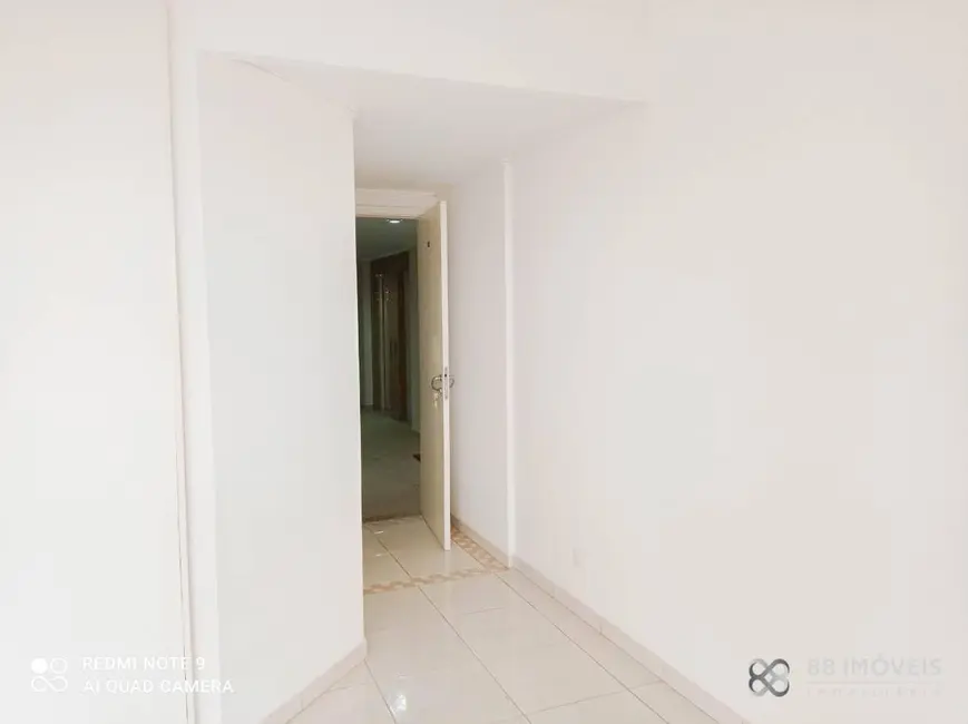 Apartamento com 3 quartos à venda, 132m2 em Londrina - PR - imagem 9 Foto 9 de Apartamento com 3 quartos à venda, 132m2 em Londrina - PR