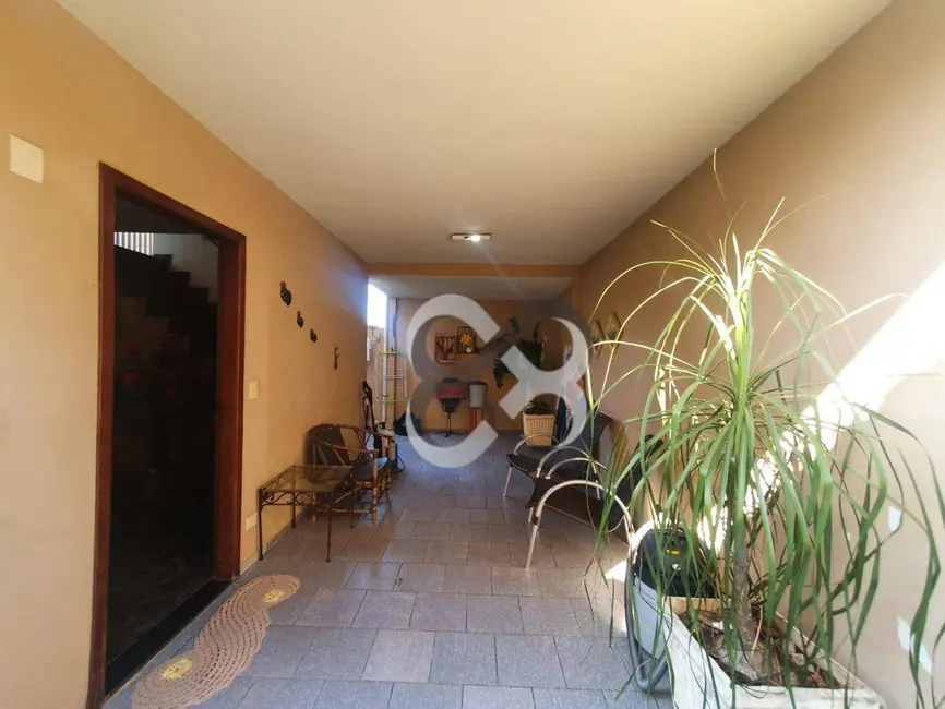 Foto 6 de Casa com 3 quartos à venda, 250m2 em Leonor, Londrina - PR