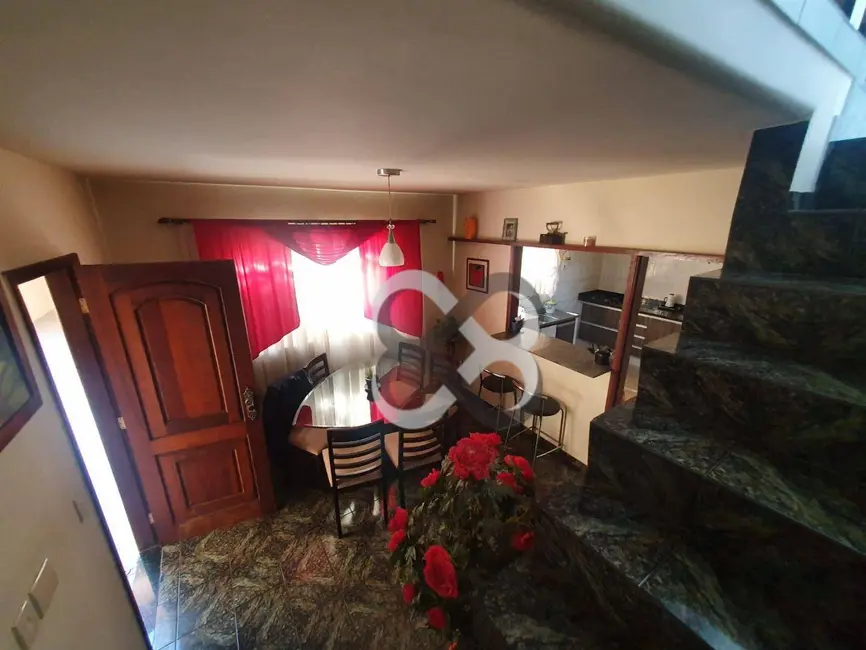 Foto 5 de Casa com 3 quartos à venda, 250m2 em Leonor, Londrina - PR